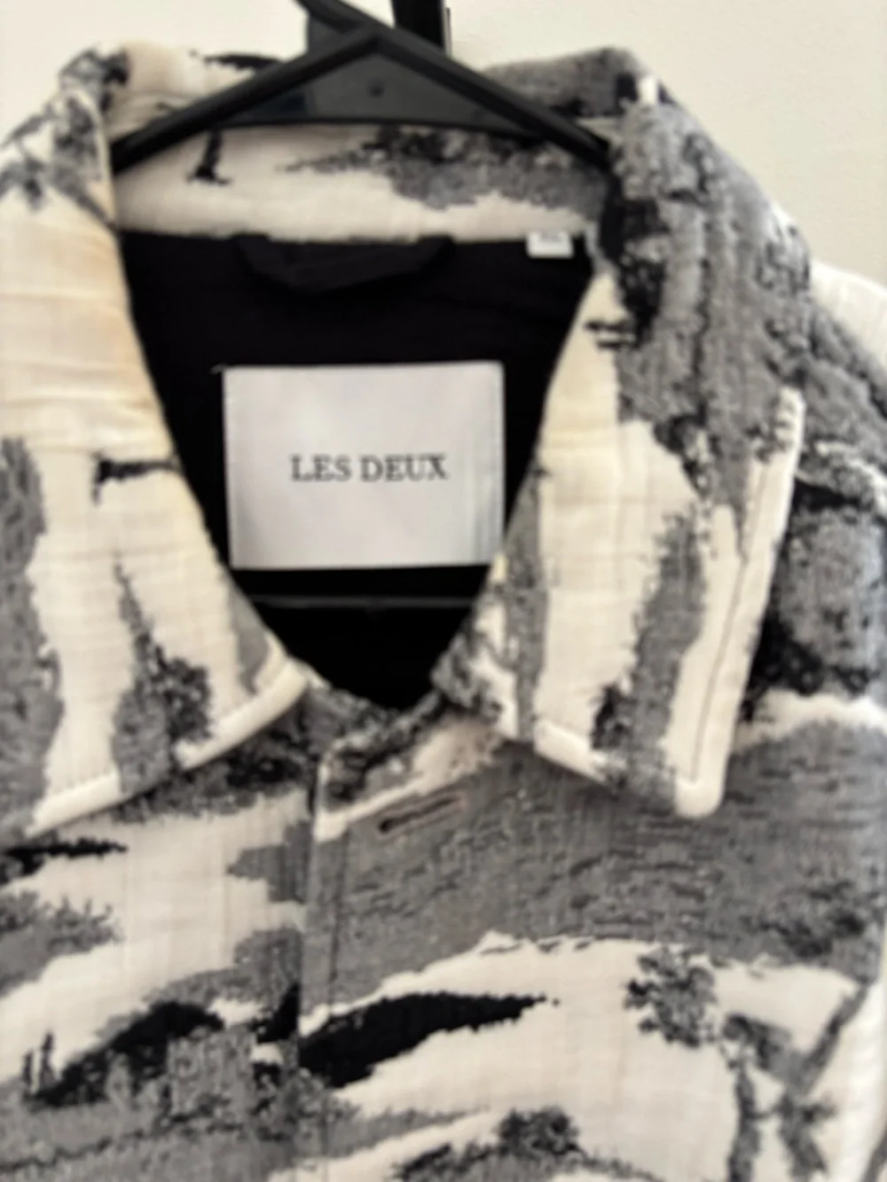 Les Deux Gray & White Patterned Quilted Jacket - Picture 2 of 5